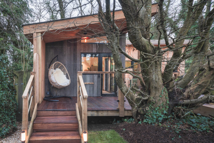Boutique Glamping Somerset - The Lodge