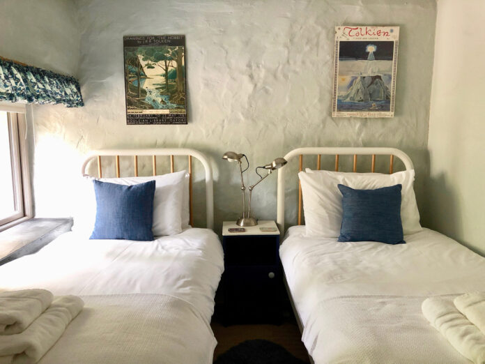 Camellia Cottage Cornwall - twin room