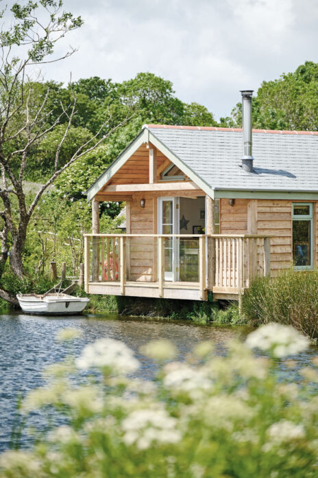 Lakeside Cabin Cornwall