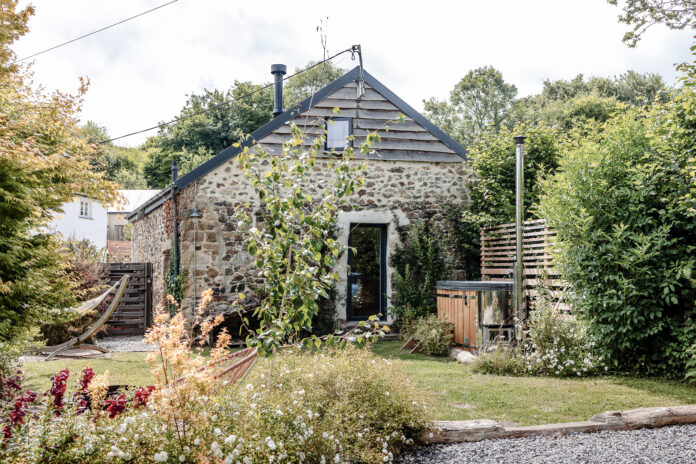 Shuttaford Barns