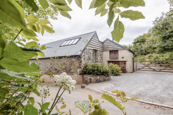 Shuttaford Barn