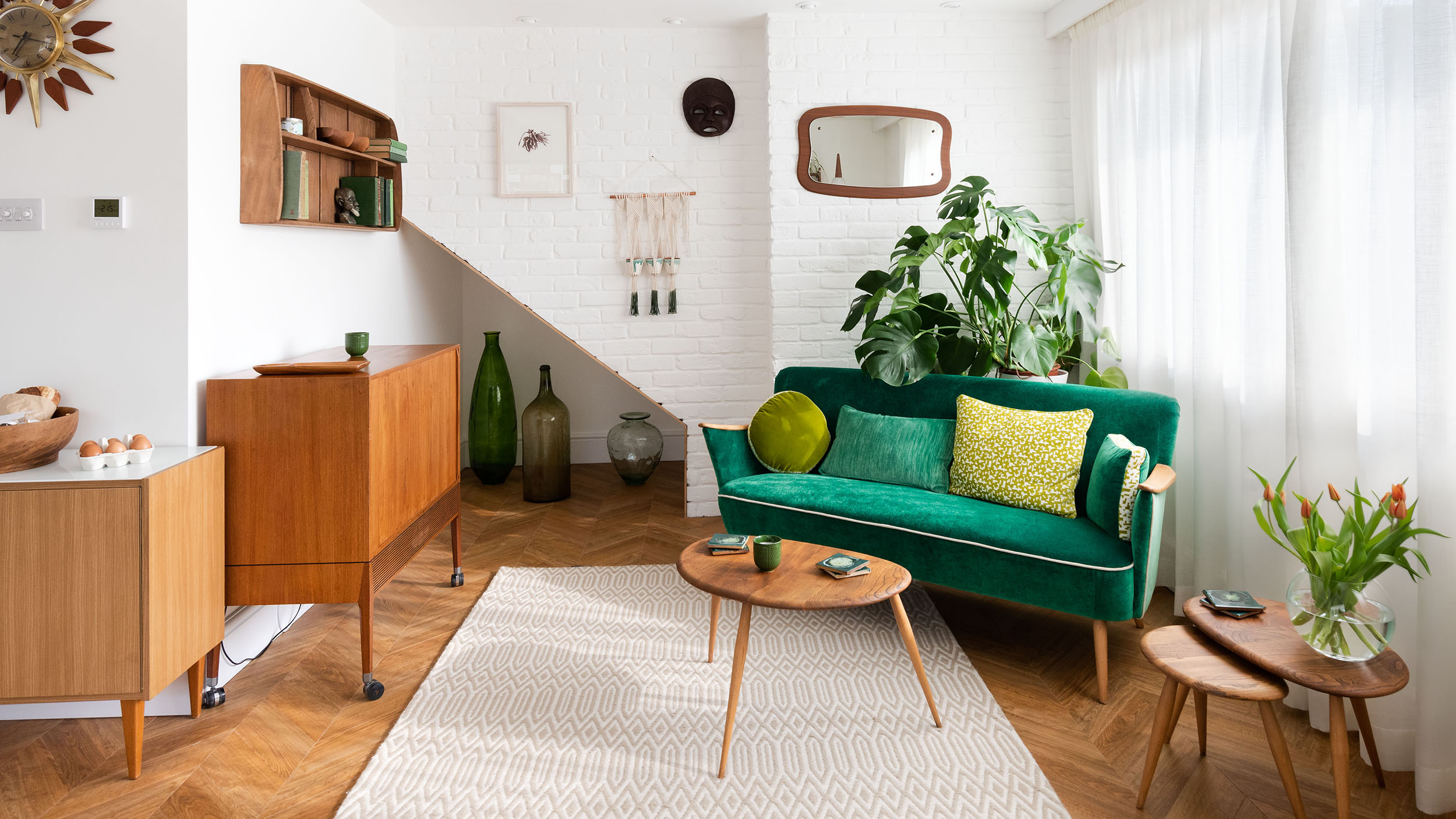Green modernist interiors