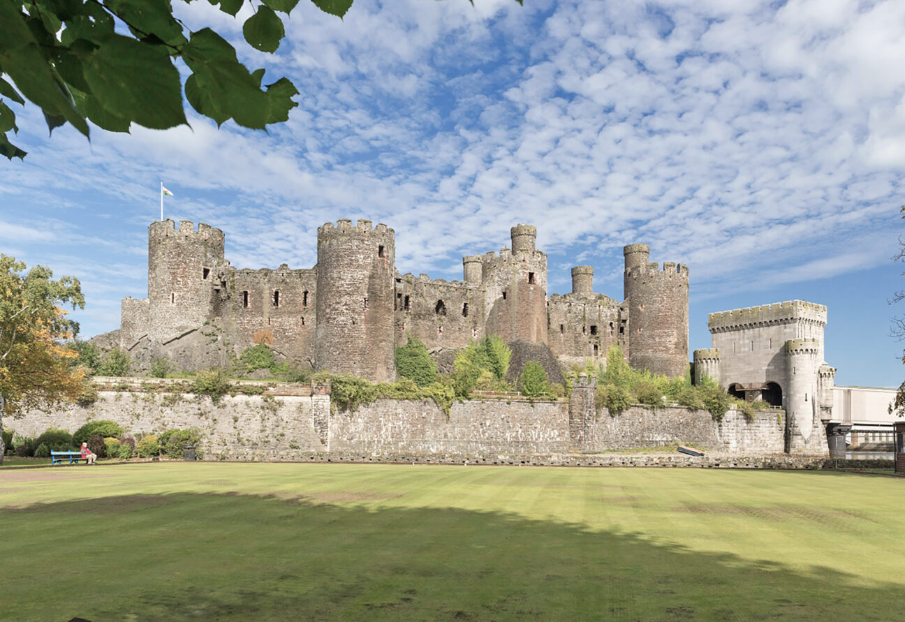 Pensarn Park Conwy Castle © Hawlfraint y Goron / © Crown copyright (2023) Cymru Wales