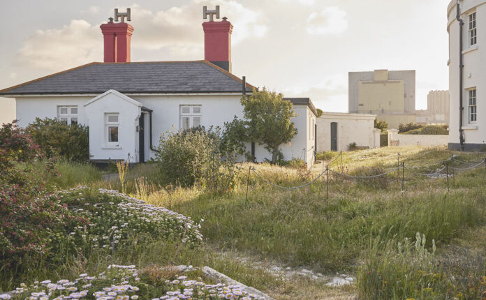 west-cottage-Dungeness-by-Caitlin-Atkinson
