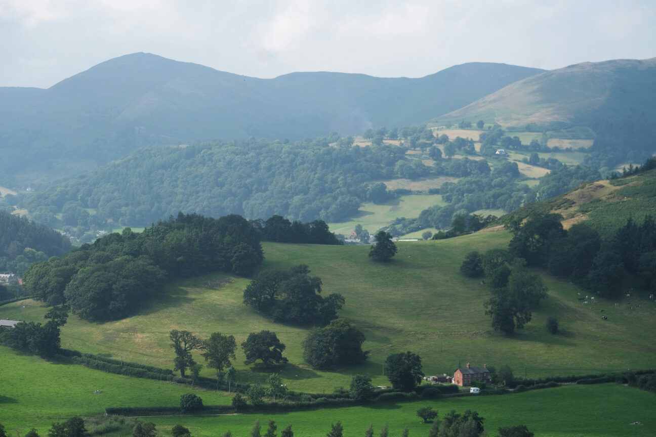 Llangollen by Sebastian Herrmann via Unsplash