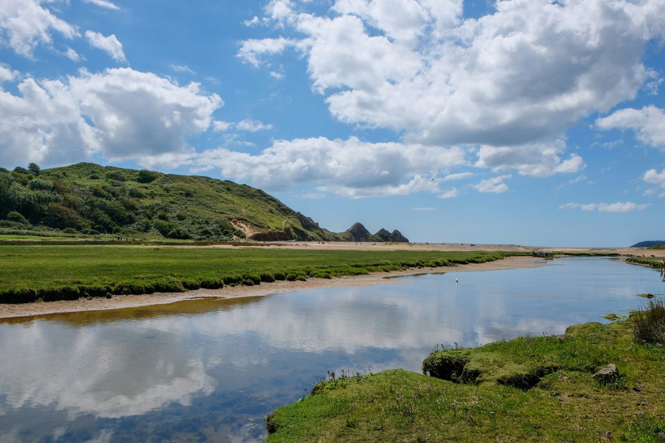 Three Cliffs Bay by Llyr Roberts via Unsplash