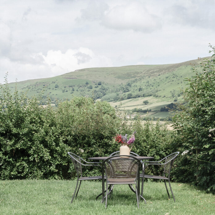 The Barn - Treberfydd Cottages