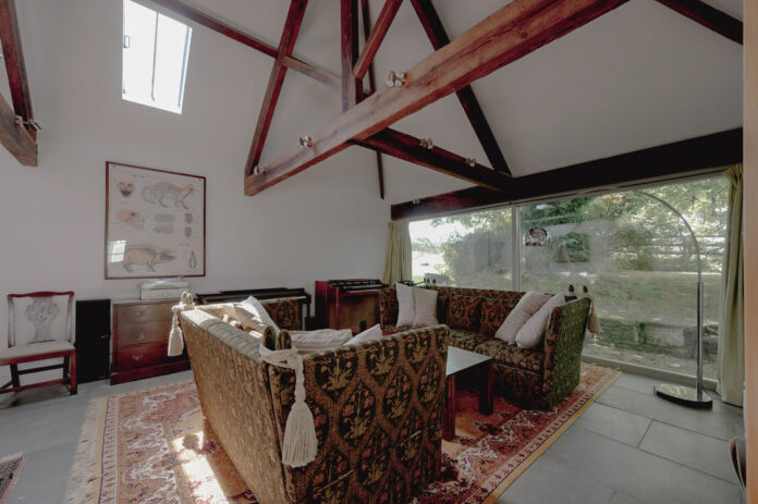 Pitcome barn