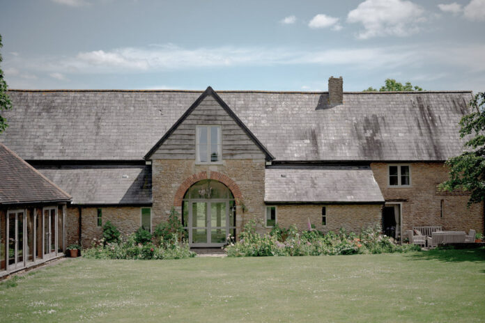Pitcome barn